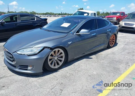 2013 Tesla Model S Performance из США, поврежденный, VIN 5YJSA1DP9DFP06121